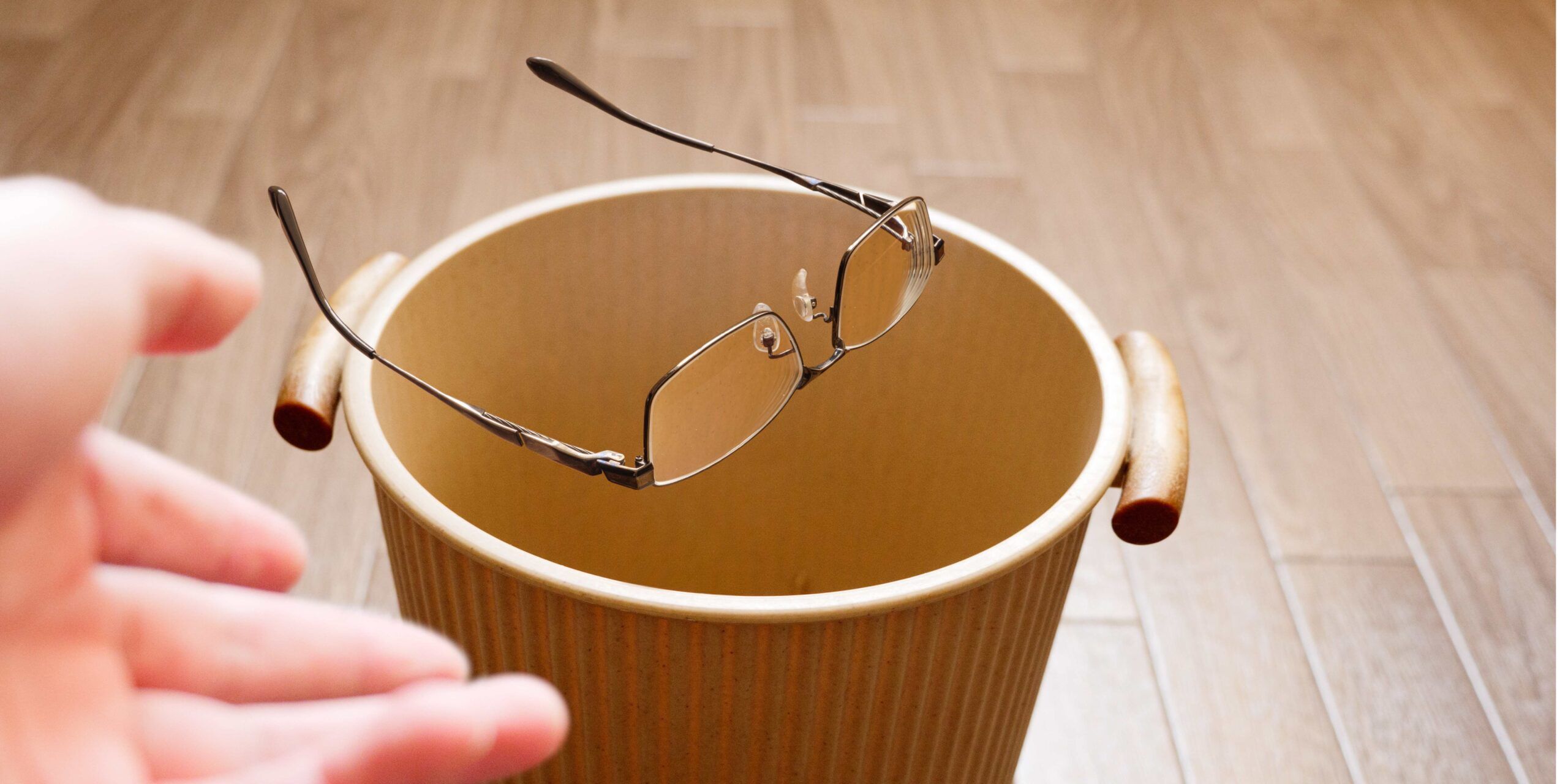 tirar gafas viejas
